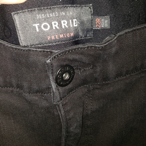 Plus Size Torrid 22 Bombshell Skinny Premium Stretch High-Rise Black Jeans - Picture 8 of 11